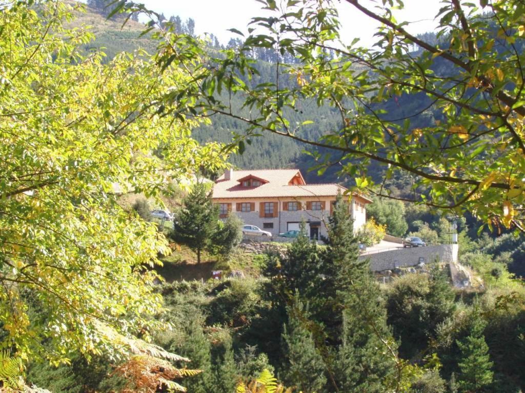 Agroturismo Ordaola Alonsotegi Exterior photo